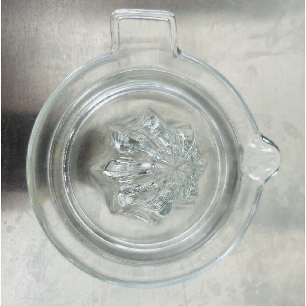 Vintage Clear Glass Juicer w/ Thumb Tab Handled Manual Small Reamer - Picture 10 of 11